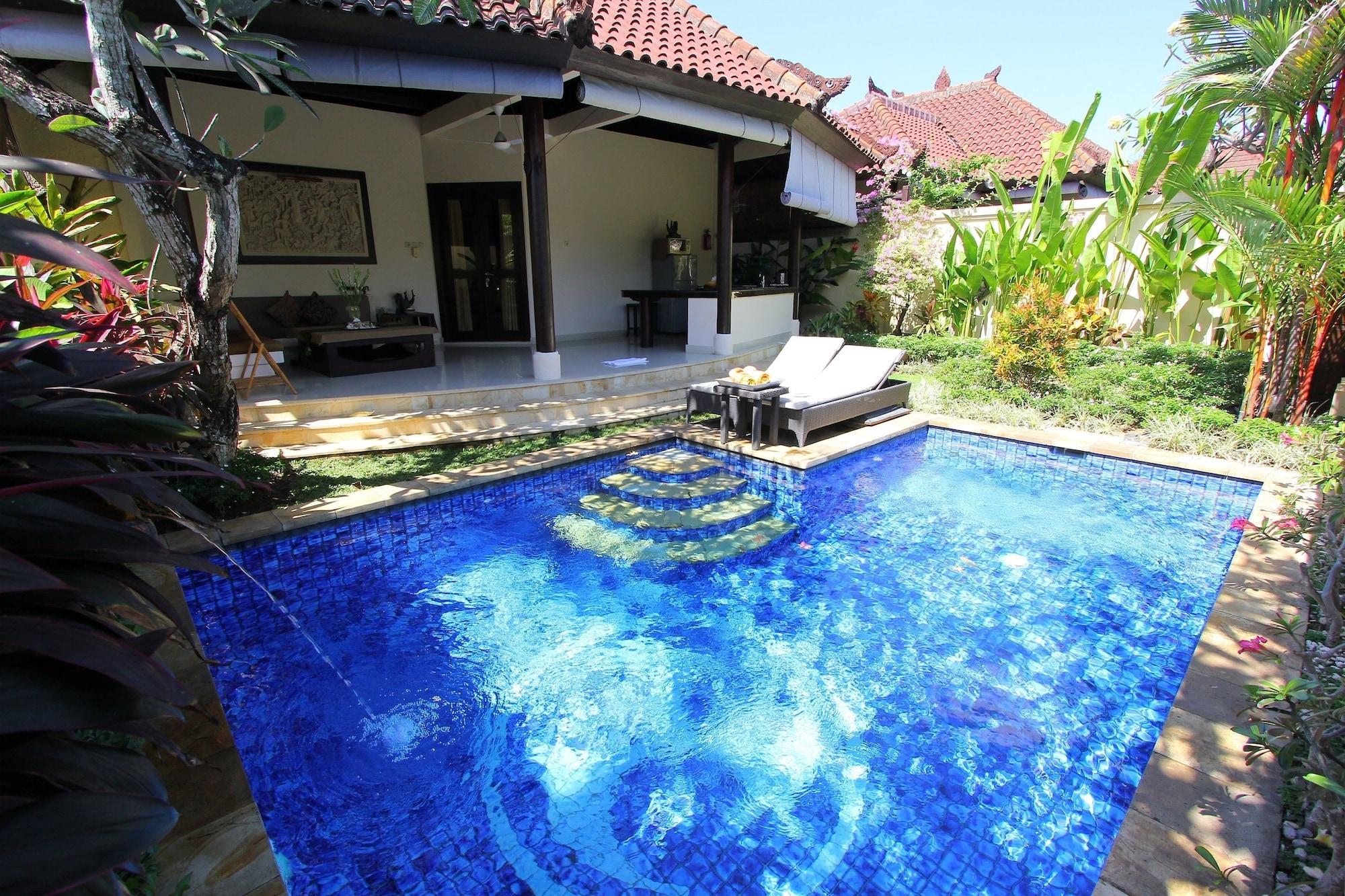 Heliconia Villa Seminyak  Exterior photo